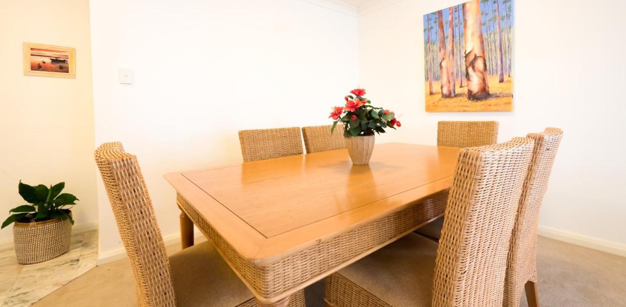 วิคโทเรียสแควร์อพาร์ตเมนท์ Aparthotel โกลด์โคสต์ ภายนอก รูปภาพ